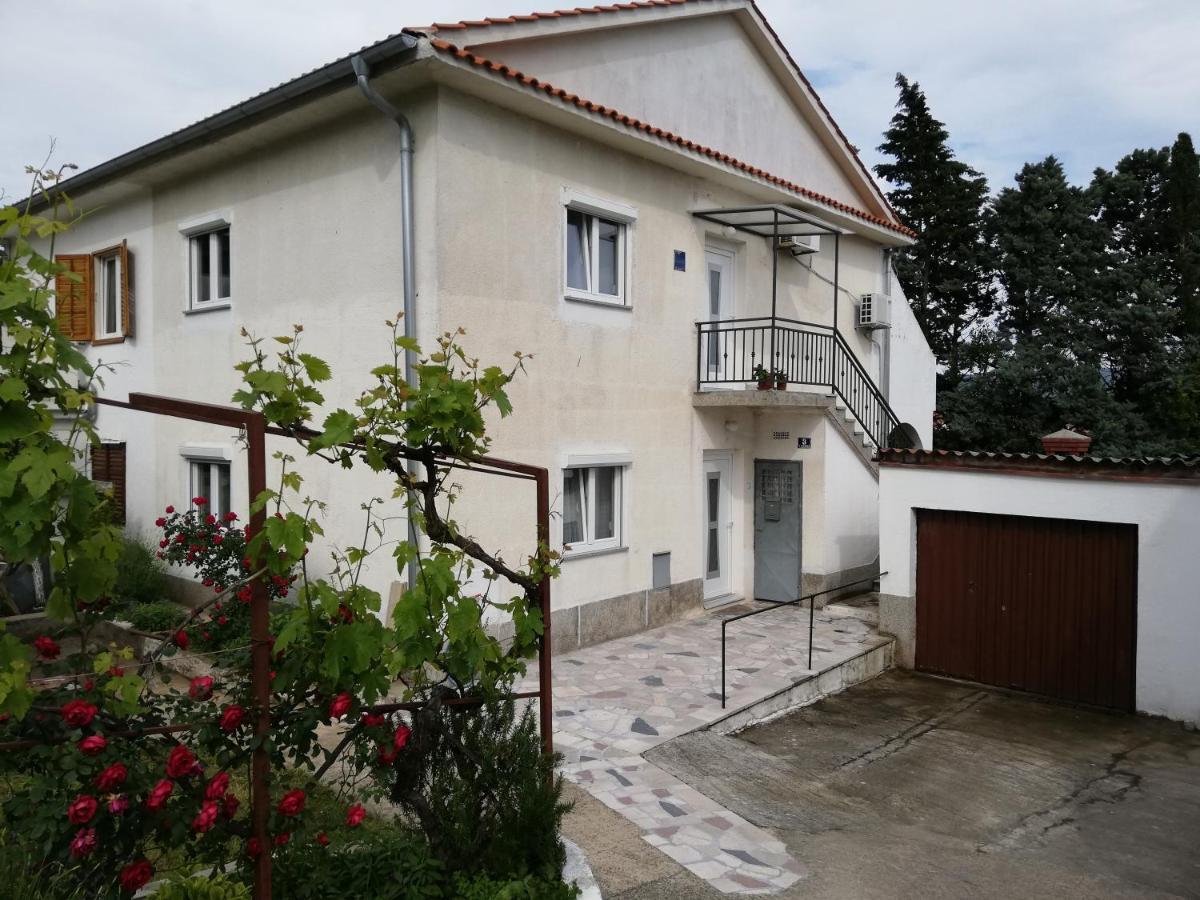 Apartment Marija Krk Town Buitenkant foto