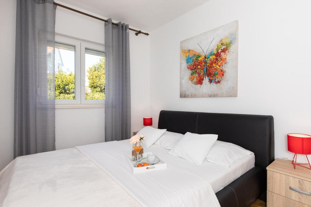 Apartment Marija Krk Town Buitenkant foto
