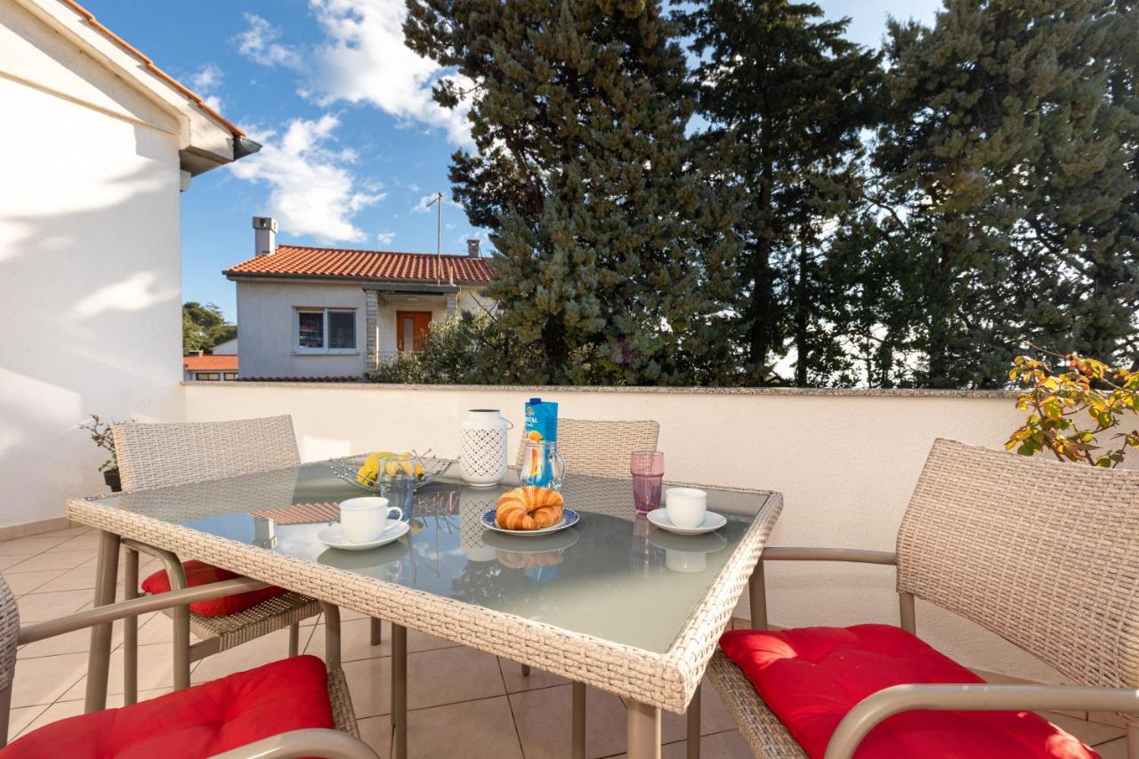 Apartment Marija Krk Town Buitenkant foto